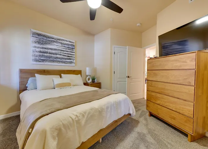 Step-free Bullhead W/ Balcony! Bullhead City